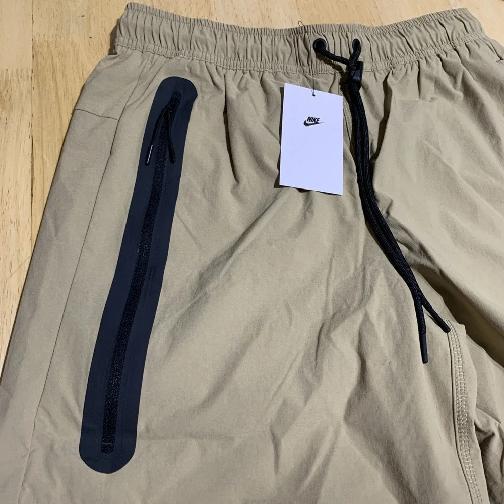 Nike‎ Tech Woven Shorts Casual Lounge Athletic HQ0470-297 Khaki  Tan $85 Men's S